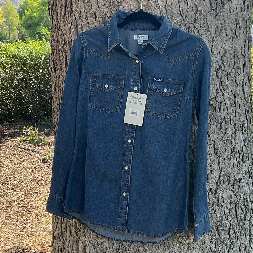 New Wrangler denim button down XS